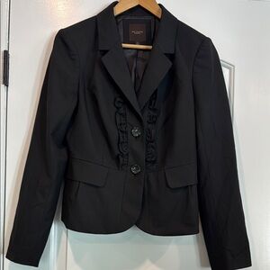 ⚫️ The Limited Black Blazer Size Medium